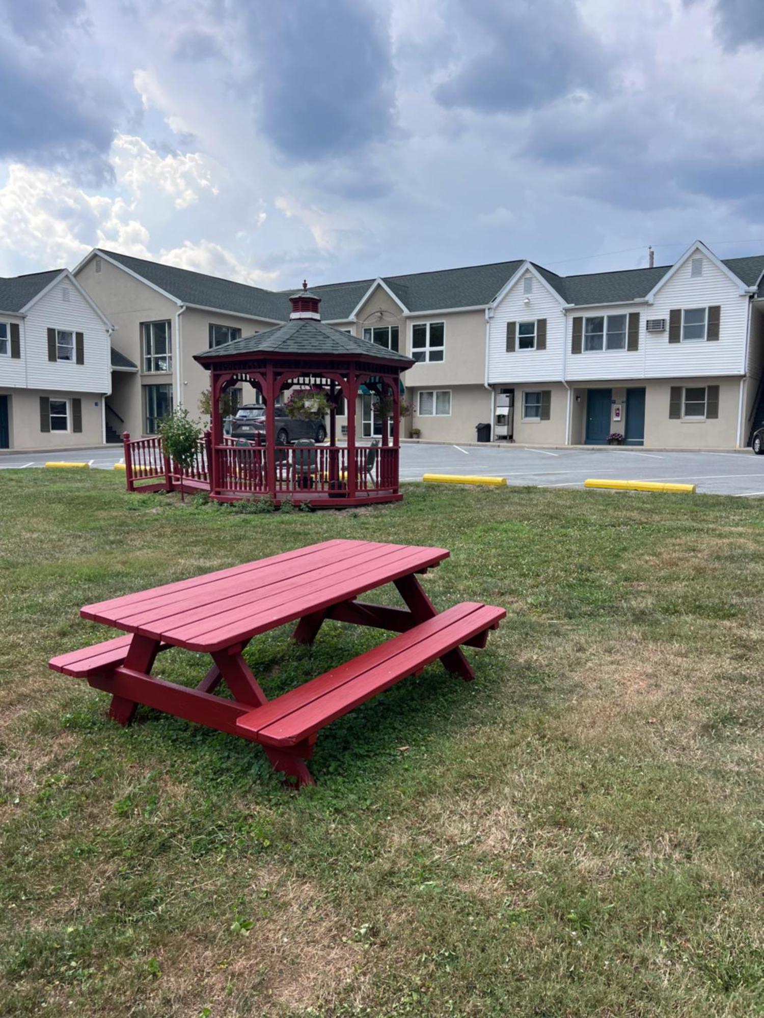 Rodeway Inn & Suites Hershey Exterior foto
