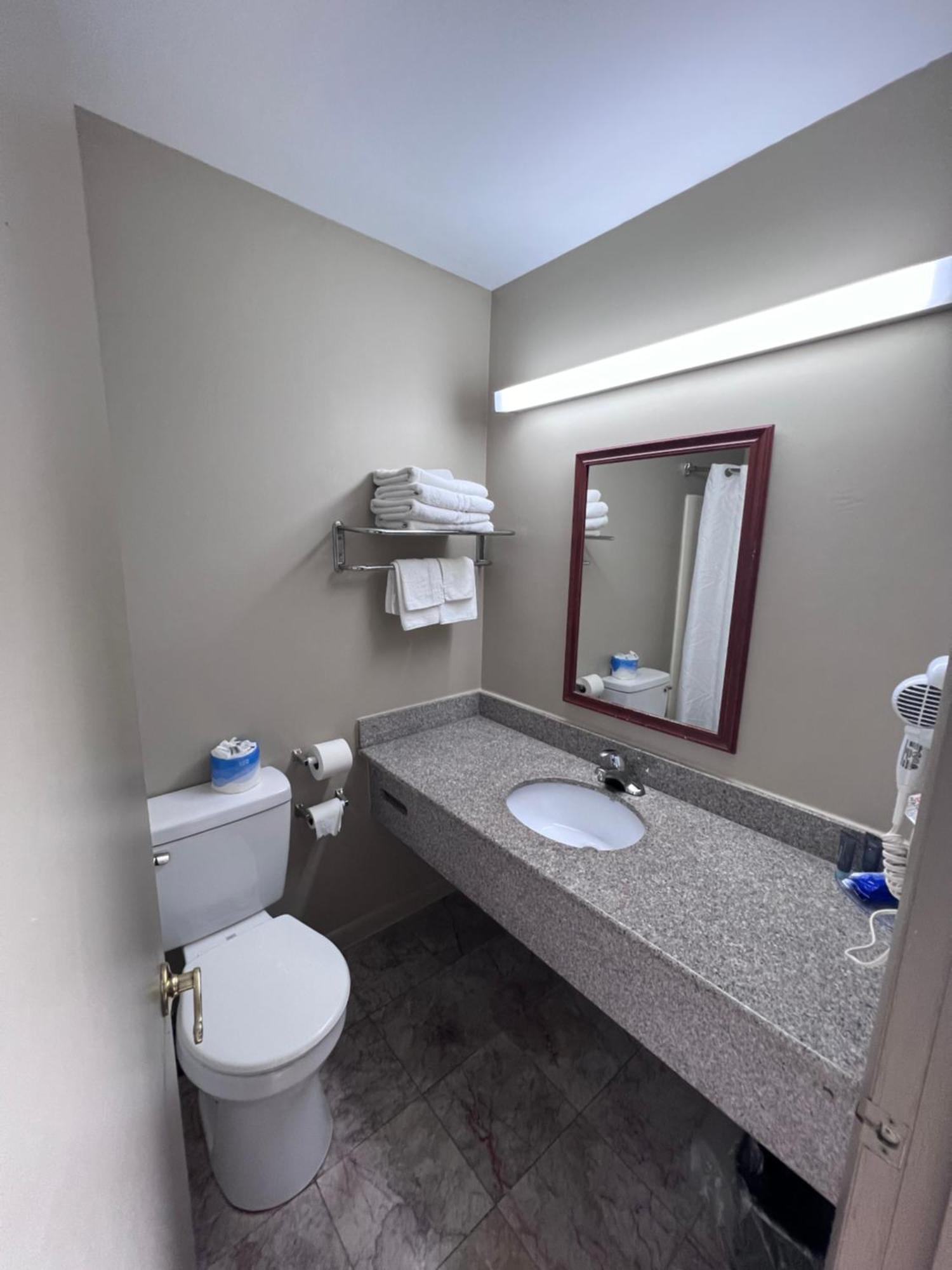Rodeway Inn & Suites Hershey Exterior foto